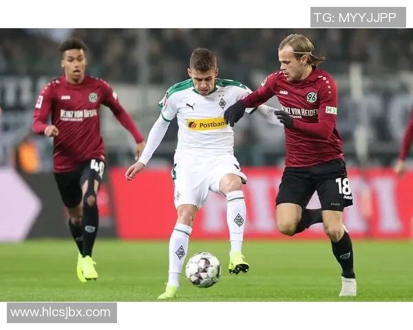 沙尔克04中场核心将离队，引援窗口备受关注